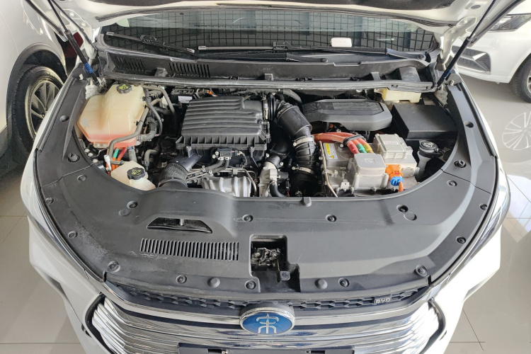 比亚迪 宋MAX新能源 2019款 DM 1.5T 智联致耀型 6座 国VI局部细节24