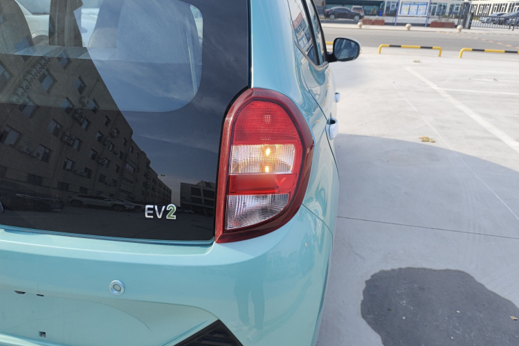 江铃集团新能源 易至EV2 2023款 吉祥版 201km 舒适型车身外观6006