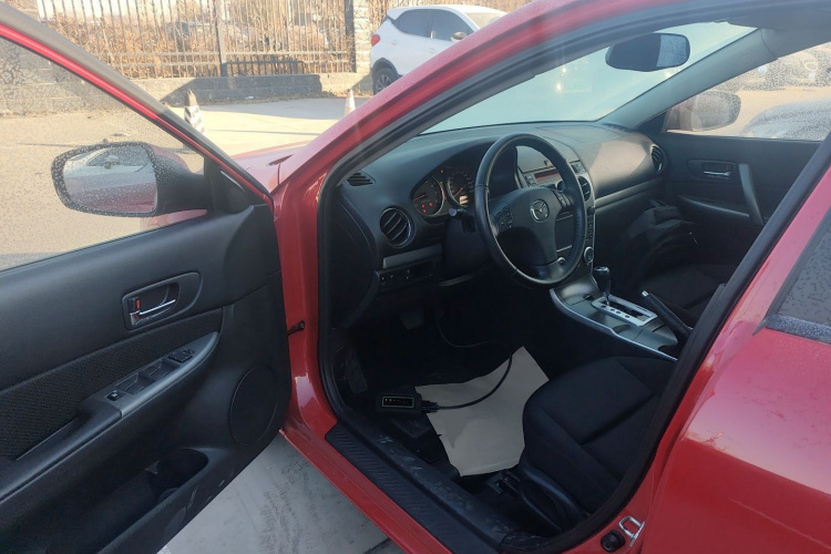 马自达6 2015款 2.0L 自动时尚型中控内饰7003