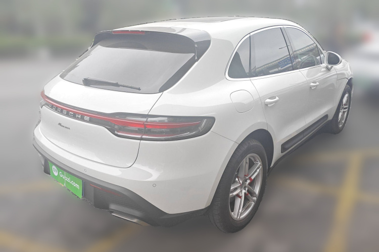 保时捷 2024款 Macan 2.0T车身外观6005