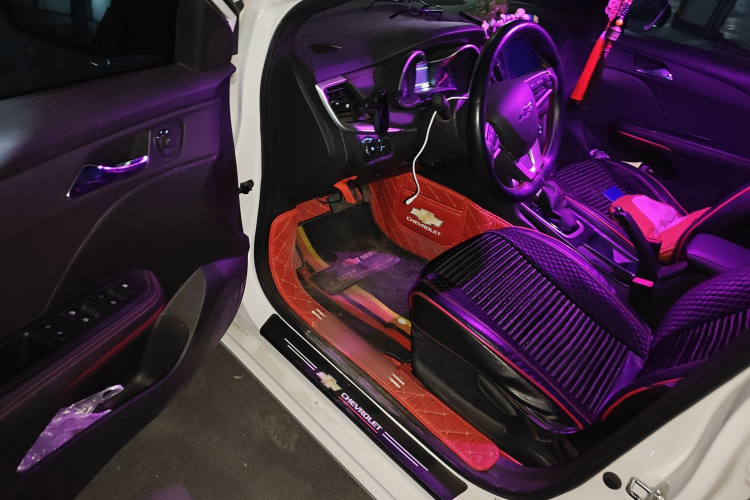 雪佛兰 科鲁泽 2020款 轻混 RS 330T 自动畅快版中控内饰20