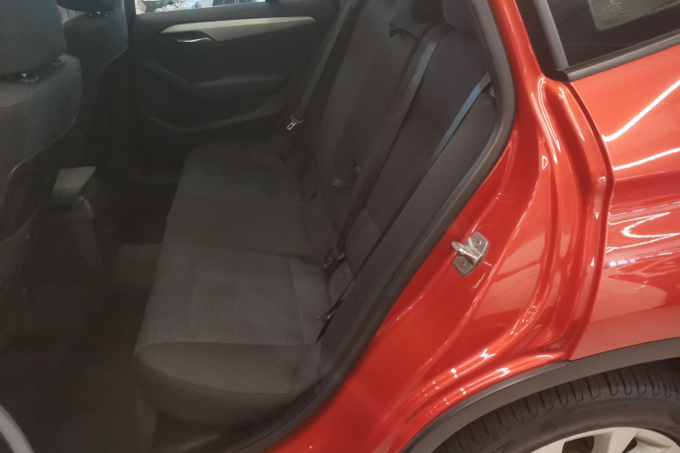 宝马X1 2014款 sDrive18i 时尚型中控内饰21