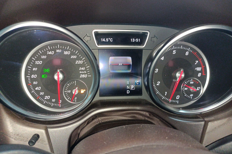 奔驰GLE 2017款 GLE 320 4MATIC 动感型局部细节14