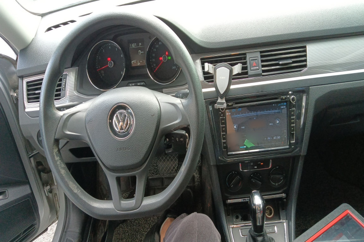 大众 宝来 2018款 1.5L 自动时尚型中控内饰12