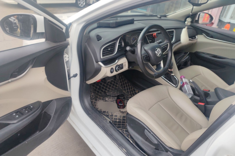 别克 英朗 2019款 15T 双离合互联精英型 国VI中控内饰20