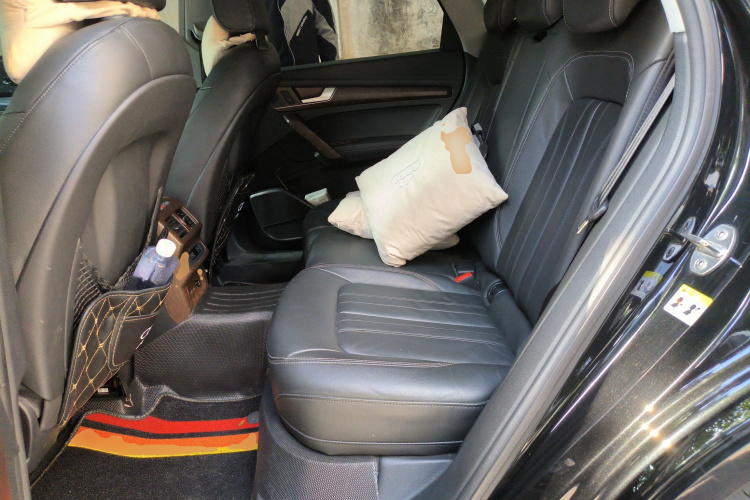 奥迪Q5L 2020款 改款 40 TFSI 荣享时尚型中控内饰21