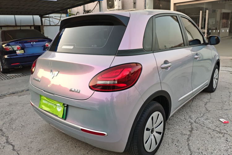 五菱汽车 五菱缤果 2024款 203km 轻享款车身外观7