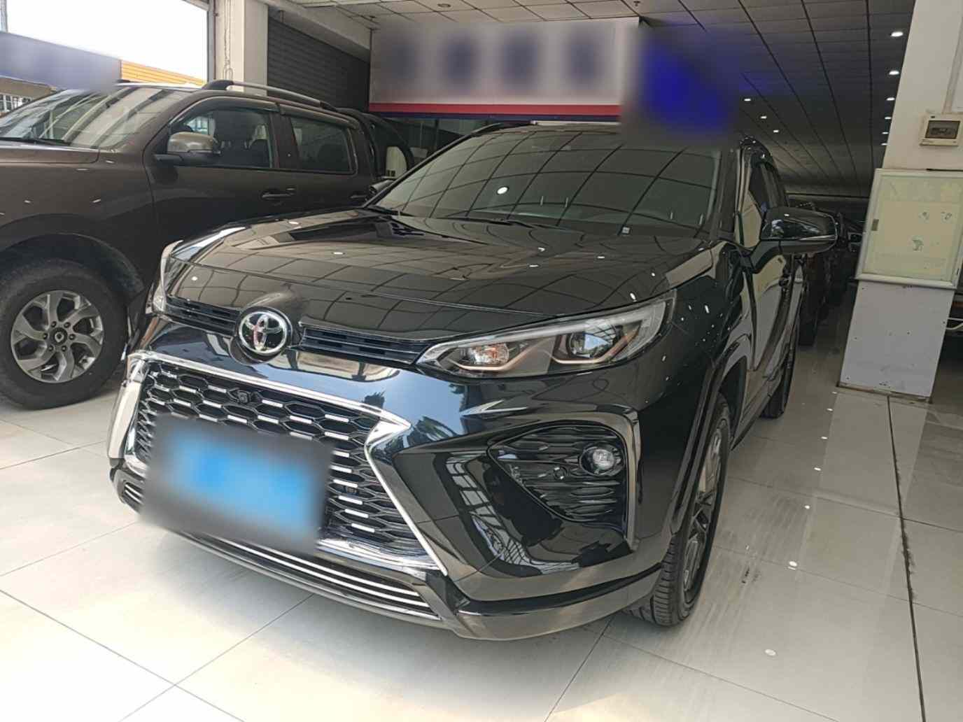 丰田 威兰达 2024款 2.0L CVT两驱豪华PLUS版(2)