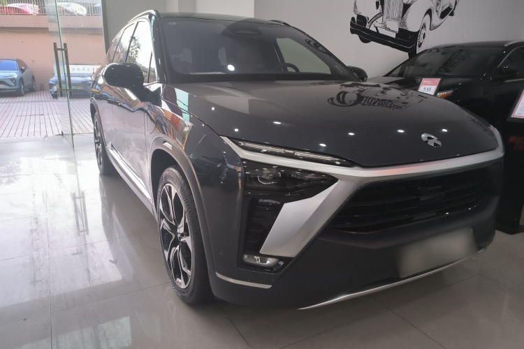 蔚来ES8 2020款 580KM 签名版 六座版车身外观3