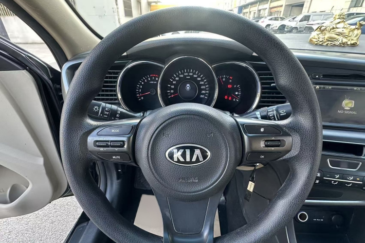 起亚K5 2014款 2.0L 手动GL局部细节13