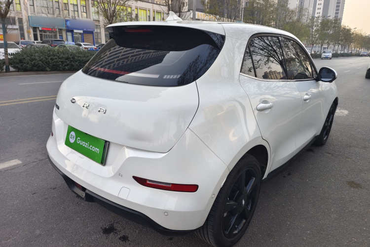 欧拉好猫 2024款 401km 尊荣型 126kW车身外观6005