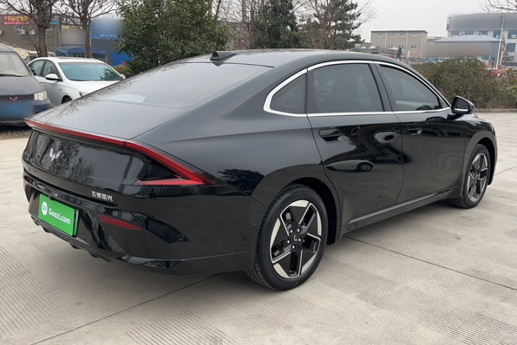 五菱汽车 五菱星光 2025款 610km 智能旗舰型车身外观6006