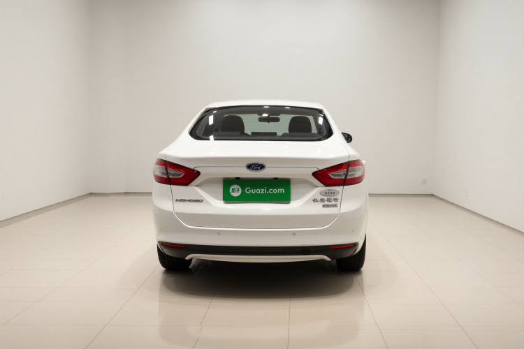 福特 蒙迪欧 2013款 2.0L GTDi200时尚型车身外观6