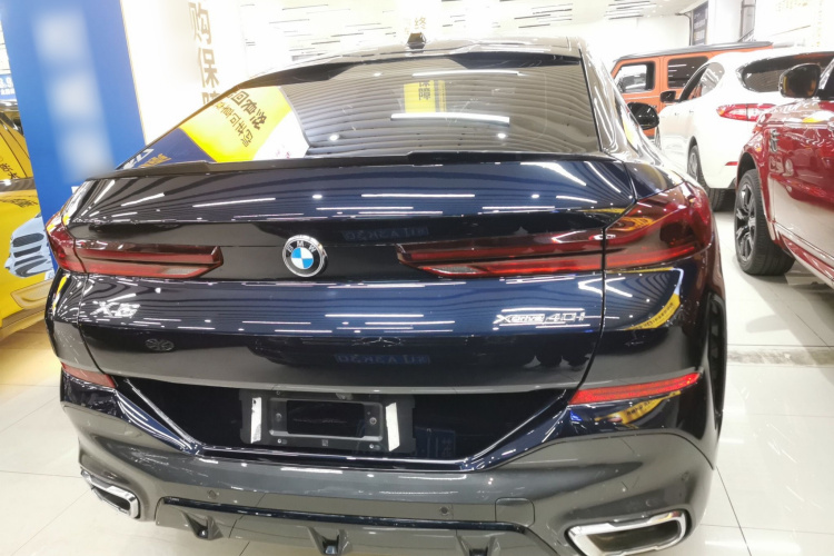 宝马X6 2023款 xDrive40i 尊享型 M运动套装车身外观6