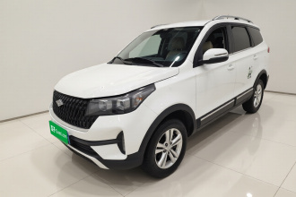 北汽瑞翔X3 2022款 1.5L 手动豪华型 7座