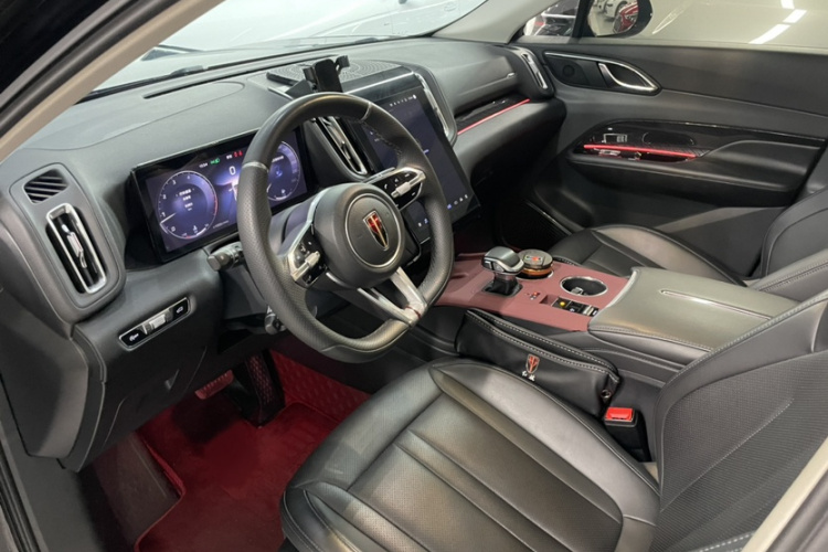 红旗HS3 2023款 1.5T 两驱善为版中控内饰7004