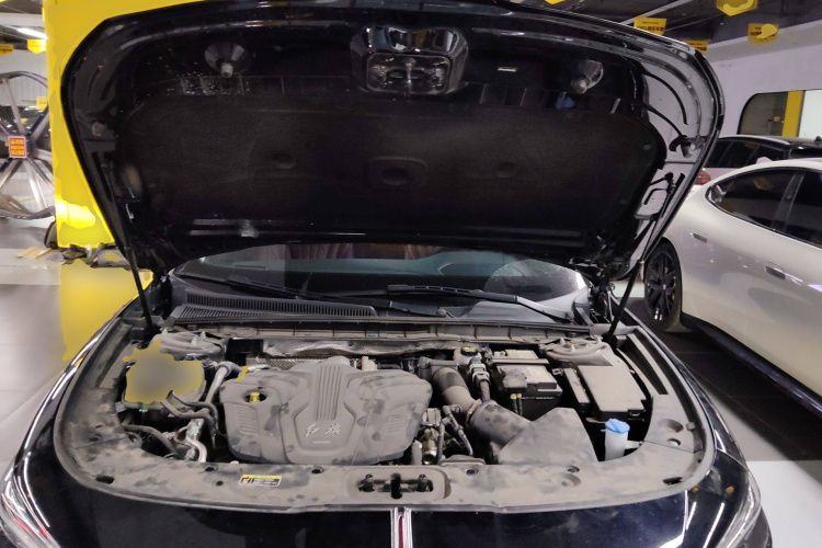 红旗H5 2023款 2.0T 自动智联旗畅版机舱底盘24