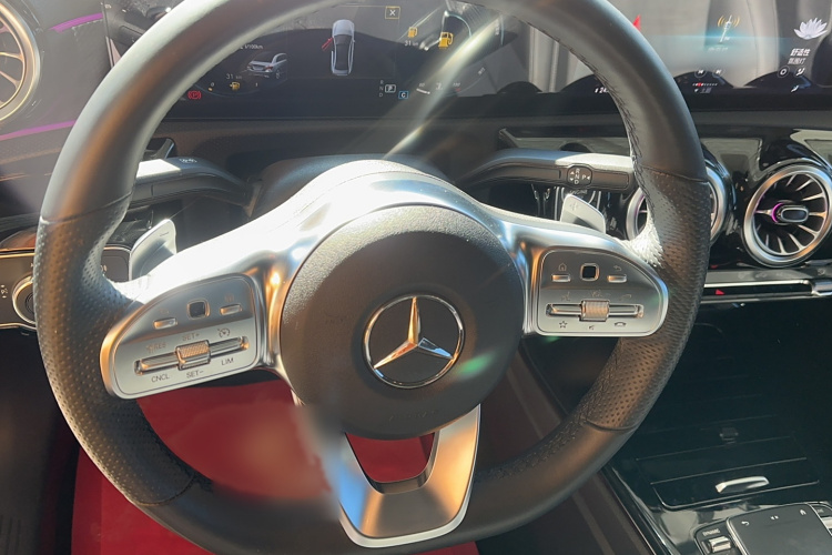 奔驰A级 2021款 A 200 L 运动轿车时尚型局部细节9003