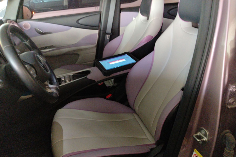 比亚迪 海豚 2023款 420km 自由版中控内饰19