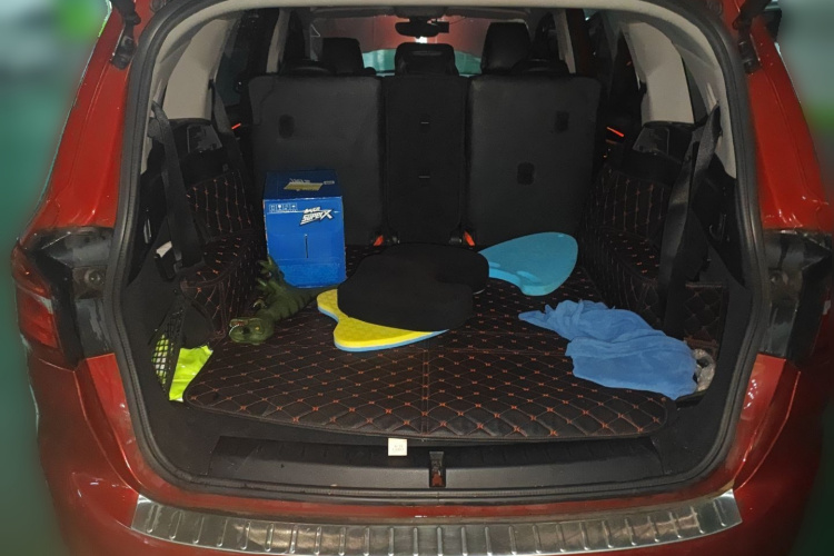 宝马2系多功能旅行车 2015款 218i 运动设计套装局部细节23