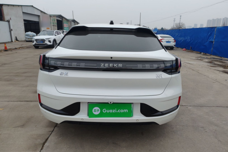 极氪001 2022款 超长续航单电机 WE版车身外观6004