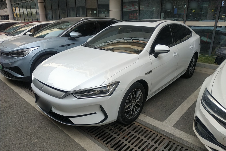 比亚迪 秦PLUS 2021款 EV 500KM 豪华型车身外观1