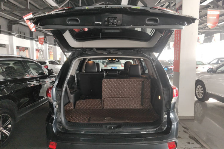 丰田 汉兰达 2018款 2.0T 四驱豪华版 7座 国VI局部细节23