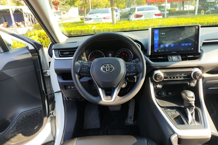 丰田 RAV4荣放 2020款 2.0L CVT两驱都市版中控内饰13