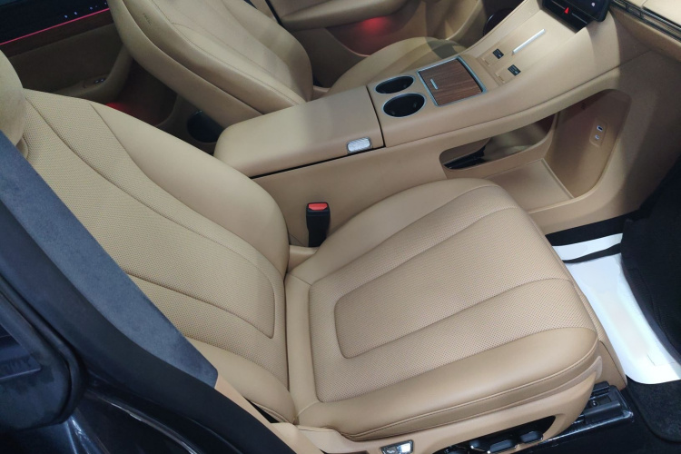 鸿蒙智行 智界R7 2024款 纯电 802km Max局部细节41