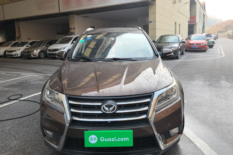 北汽幻速S6 2017款 1.5T CVT畅享型车身外观2