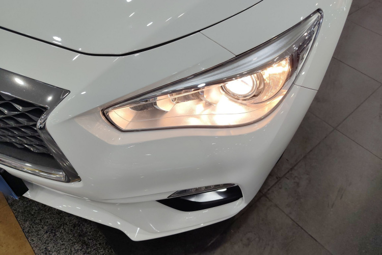 英菲尼迪Q50L 2018款 2.0T 舒适版 国VI局部细节36