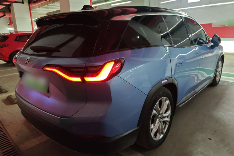 蔚来ES8 2018款 355KM 基准版 七座版车身外观7