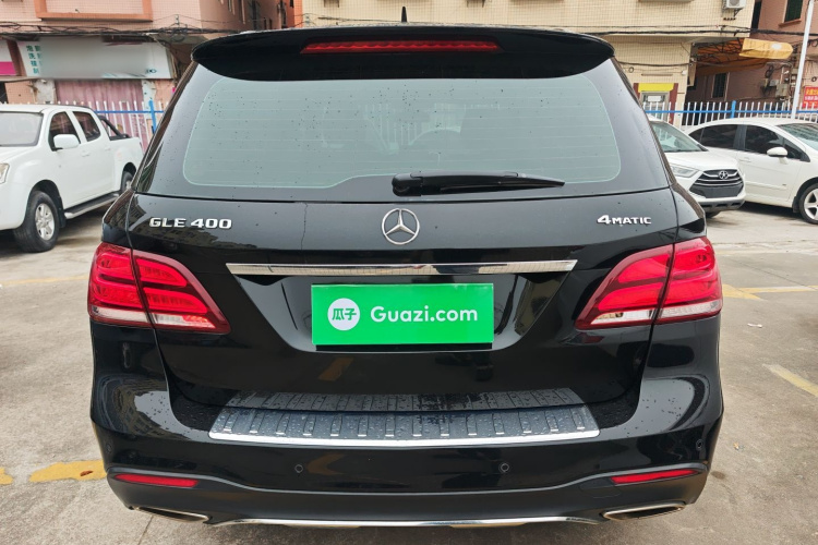 奔驰GLE 2017款 GLE 400 4MATIC车身外观6