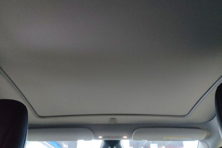 特斯拉 Model Y 2021款 标准续航后驱版局部细节22