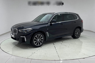 宝马X5 2022款 改款 xDrive 30Li 尊享型M运动套装