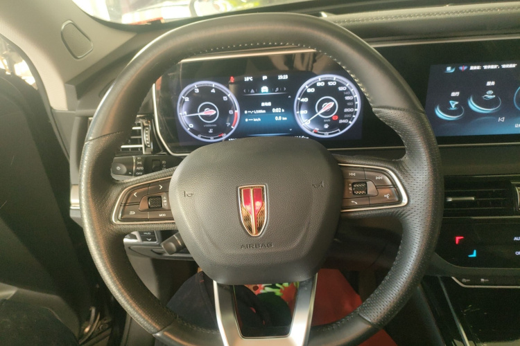 红旗HS5 2022款 改款 2.0T 智联旗享版中控内饰13