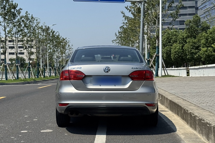 大众 速腾 2014款 改款 1.4TSI 手动豪华型车身外观6010