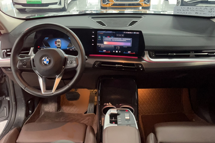 宝马X2(进口) 2024款 sDrive25i M运动套装中控内饰7003