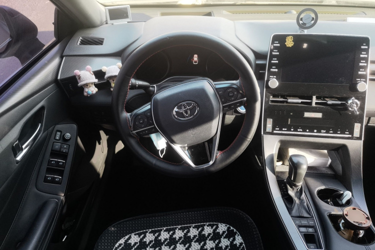 丰田 亚洲龙 2019款 双擎 2.5L 豪华版 国VI中控内饰13