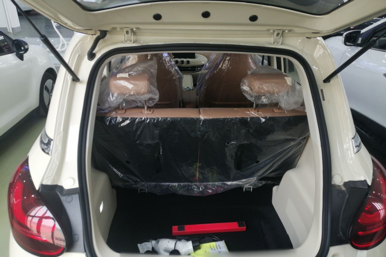 五菱汽车 五菱缤果 2025款 333km 灵犀互联款局部细节23