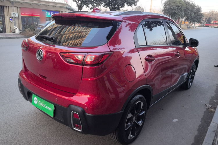 东风风神AX4 2017款 1.6L 手动潮尚型车身外观7