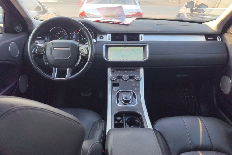 路虎 揽胜极光 2018款 240PS SE 智耀版中控内饰12