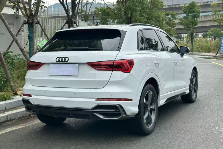 奥迪Q3 2021款 35 TFSI 时尚动感型车身外观6005