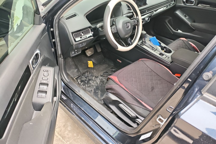 本田 思域 2022款 240TURBO CVT劲动版中控内饰7003