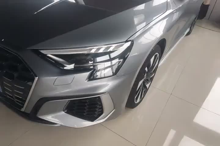 奥迪A3 2024款 A3L Limousine 35 TFSI 时尚运动型实拍1
