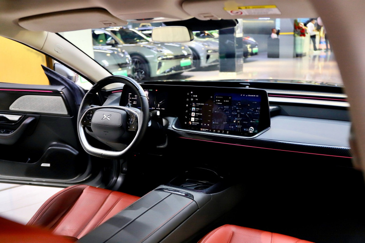 小鹏P7 2021款 480E中控内饰7003