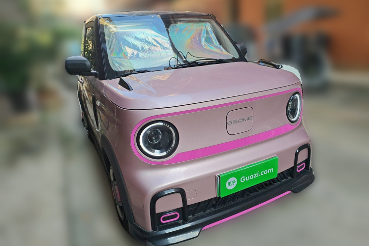 吉利银河 2025款 210km 熊猫卡丁车身外观3