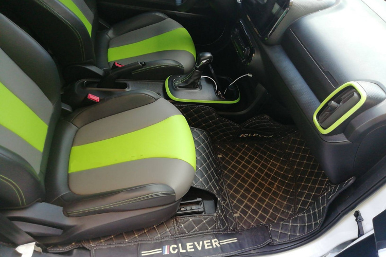 荣威 科莱威CLEVER 2021款 302km新四座超能版中控内饰41