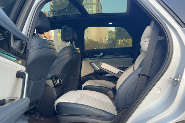 比亚迪 唐新能源 2022款 EV 635KM 四驱旗舰型中控内饰7002