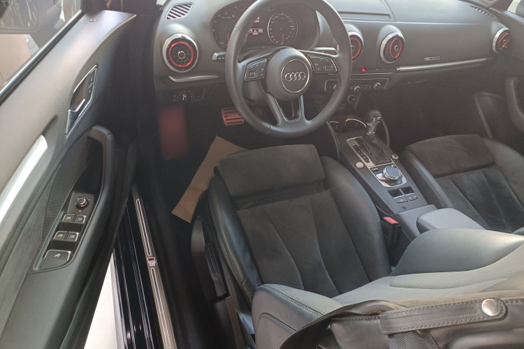 奥迪A3(进口) 2017款 Cabriolet 40 TFSI中控内饰20